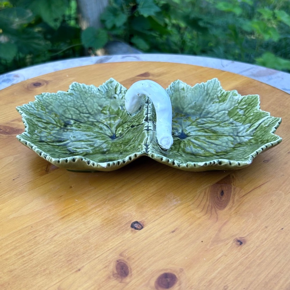 Vintage Green Majolica Double Leaf Dish Portugal Ceramic Relis Tray Cabbage Ware